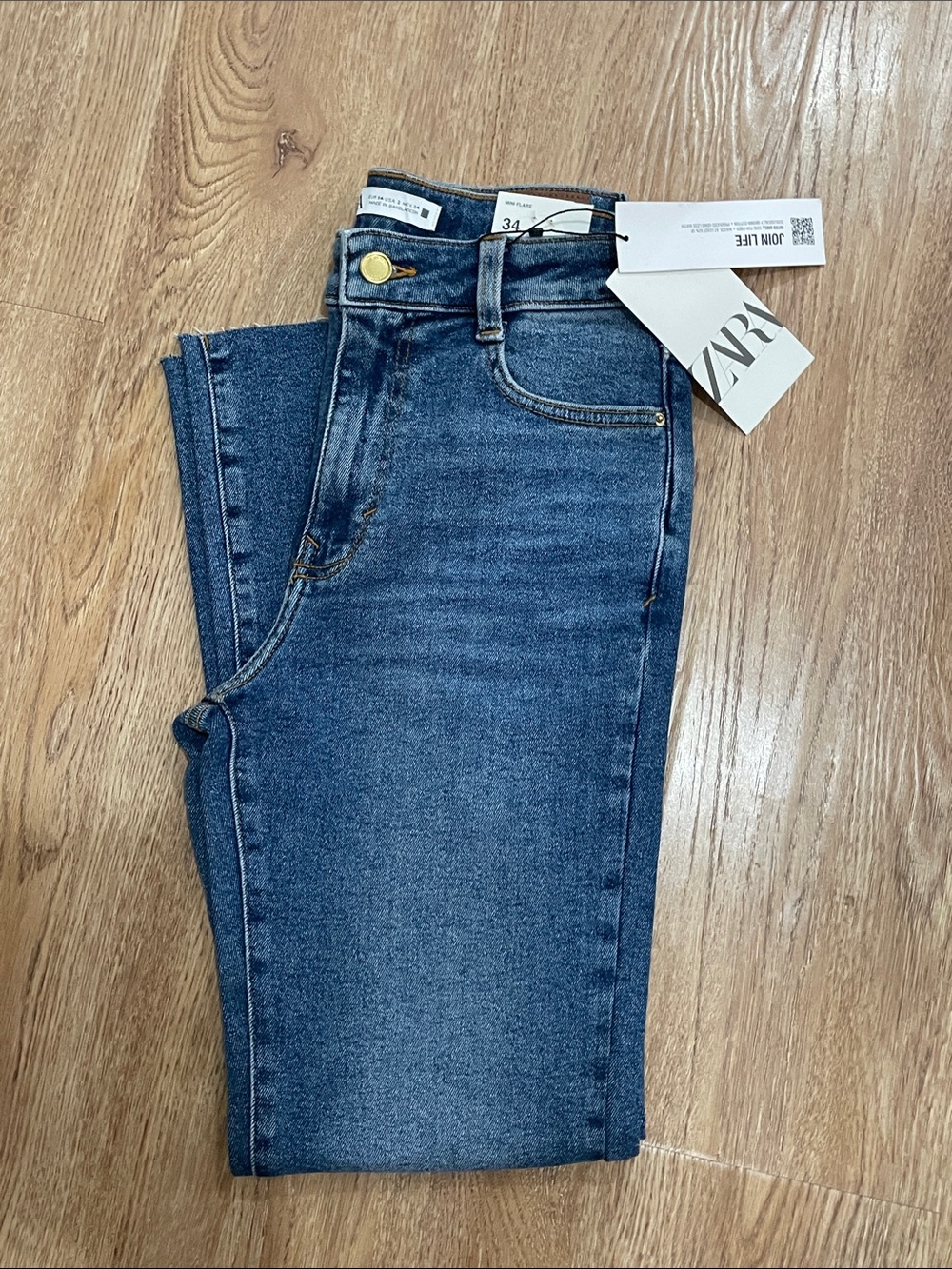 ZARA Women's Flare Jeans in Dark Indigo